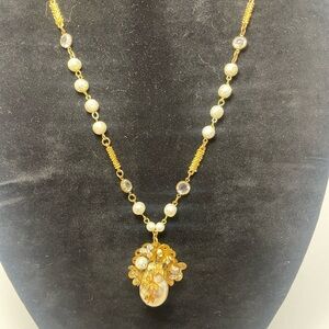 Victorian faux Pearl and gold necklace with drop earrings